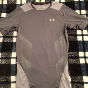 Under Armour compression T-shirt- Grey (Adult Medium)